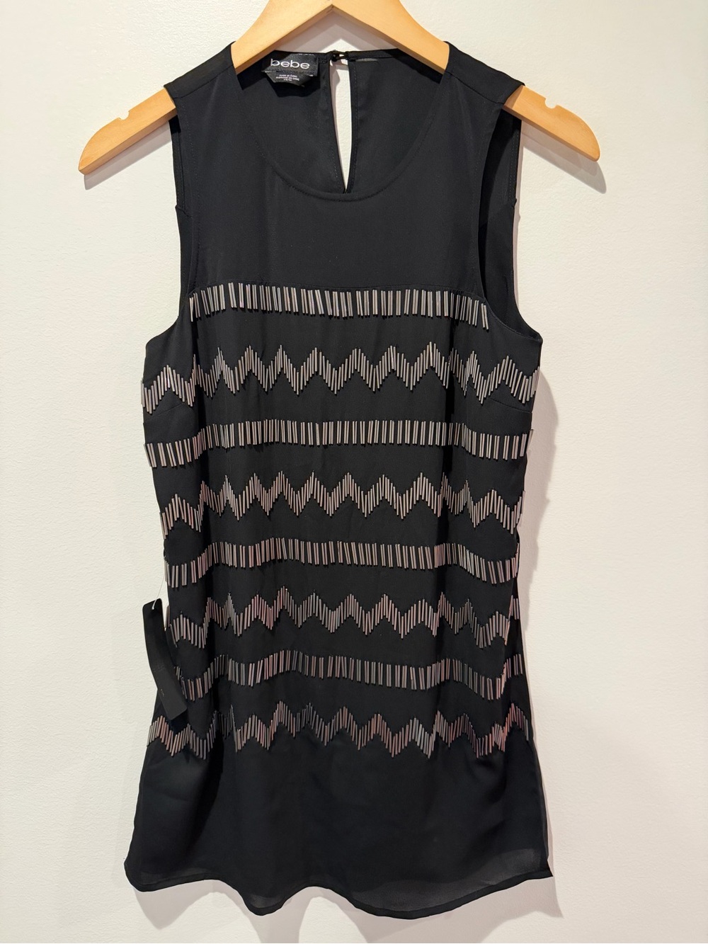 NWT Bebe Black Hand-Embellished Bugle Bead Chevron Tunic Tank Top XS/S